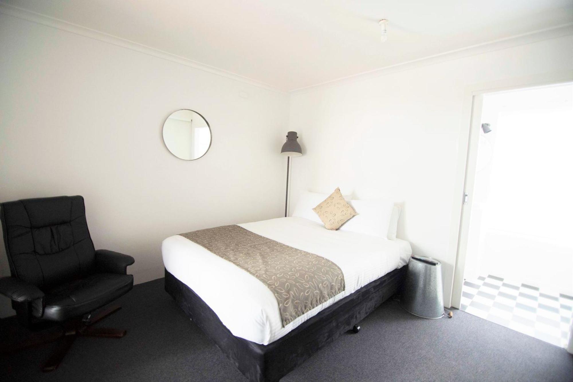 Siesta Central Apartments Sale Room photo