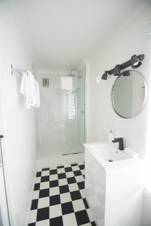 Siesta Central Apartments Sale Room photo